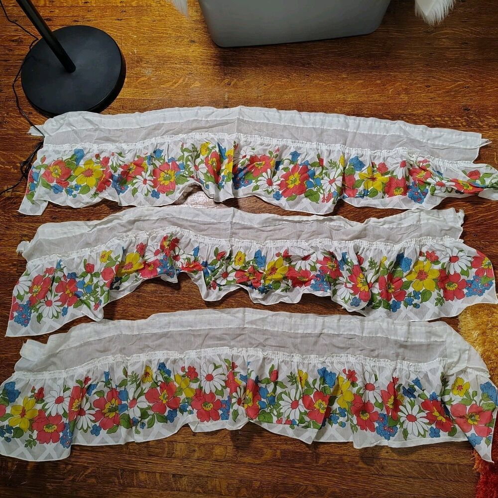 Retro Floral Cottagecore 60/70s Valance Bundle Of 3 46"